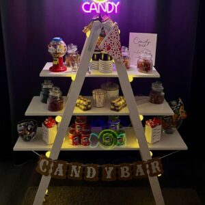 Candy & Salty Bar